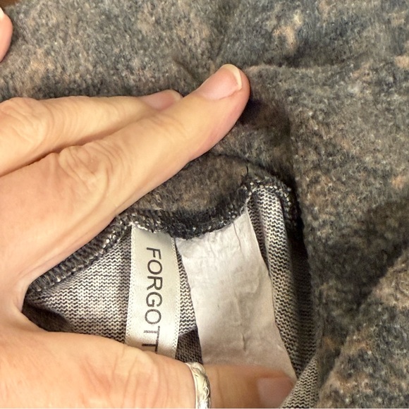 Forgotten Grace XL Gray Cowl Neck Pullover Sweater - Picture 6 of 7